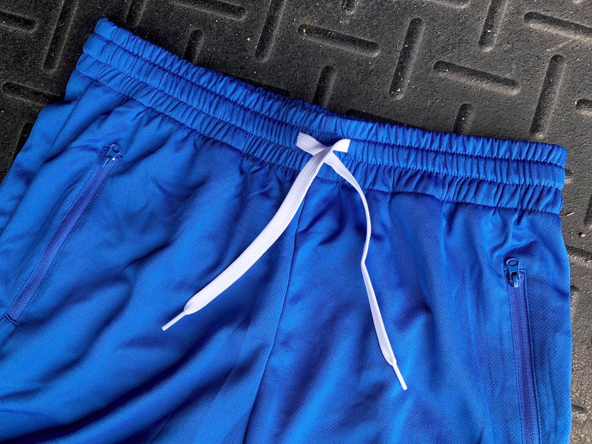 Jekyll_HYDE_App's tweet photo. Zippered pockets, 2 inch waistband, drawstring and a high quality tight knit mesh fabric make our Performance shorts perfect for any activity. https://t.co/rXdvtxr5fP
.
.
#shorts #performance #jekyllhyde #jh #fitness #gymshorts #blue #gym #bodybuilding #quadgame #lifting https://t.co/a7gzx2Na3X