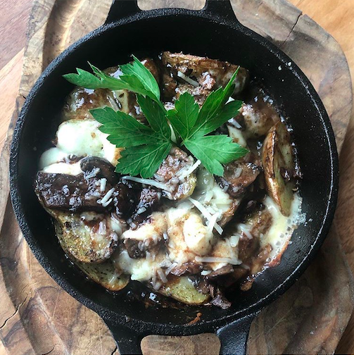 Put some sizzle into your Long Weekend at Defina! Try one of our favourites, the Fire Roasted Potato Poutine 😍 w/ smashed fingerlings, mushroom gravy and fior! Pizzeria Defina open at 4PM today - Defina Wood Fired will be closed
#happylongweekend