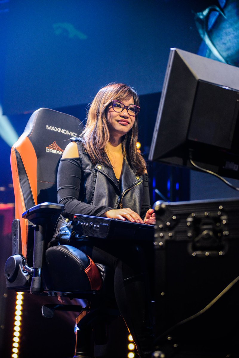 ThePacTim's tweet image. Prendre en photo quelqu'un qu'on suit et apprécie depuis des années c'est toujours spécial. Merci pour ces clichés @Kayane !! 😁
#DHFR2019 #IntelSource