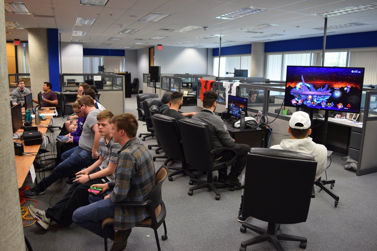 esport300's tweet photo. Awesome time at this weekends Team 300 Smash Ultimate event. Thanks to @Ottawasmash for their Discord support :) Congrats to @BRoduskiz  and @CVN_TRI  for 1st and 2nd place. https://t.co/P4nggoqqXn