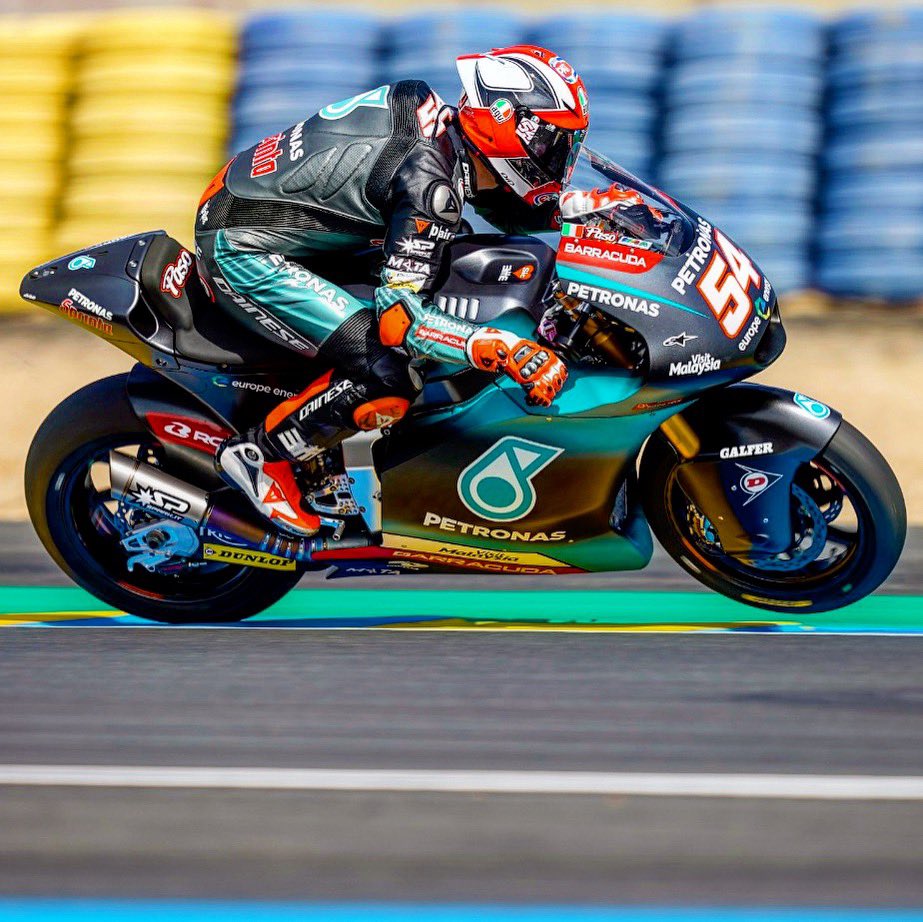 Unlucky Sunday for us, but happy for the team work with @sepangracingteam ... now working hard for home gp! #mugello 🇮🇹 #motogp #moto2 #sky #skysport #skymotogp #dainese #agv #pata #petronas #petronasmotorsport #pata #printingsolutions #ethicsport #pollini #instagram #instacool