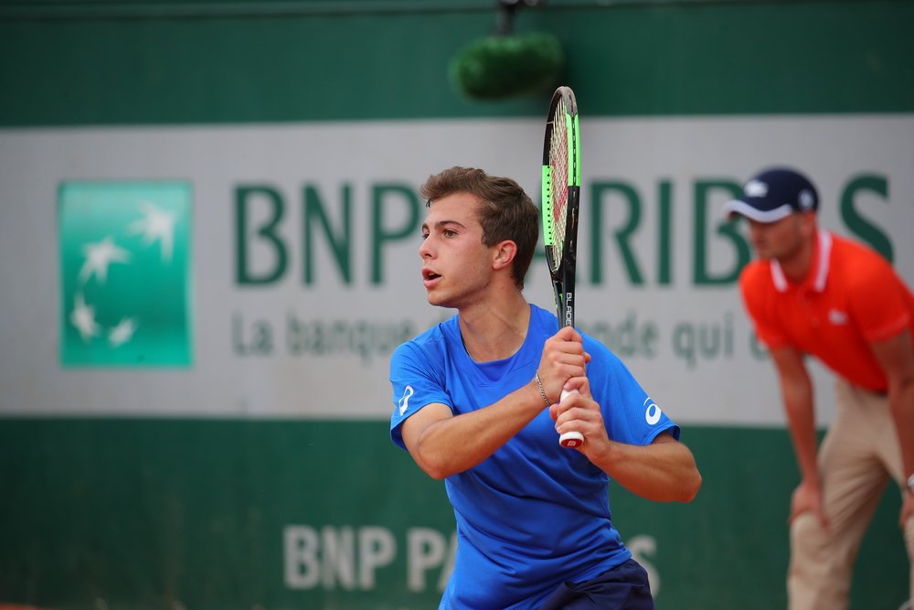 rolandgarros's tweet image. Les Bleus sont en forme 🇫🇷

✔️ C. Denolly
✔️ A. Muller
✔️ M. Guinard
✔️ J. Tatlot
✔️ H. Gaston
✔️ M. Martineau
✔️ E. Benchetrit
✔️ A. Cornut-Chauvinc

➡️ 8 Français survivent au premier test !

#RG19