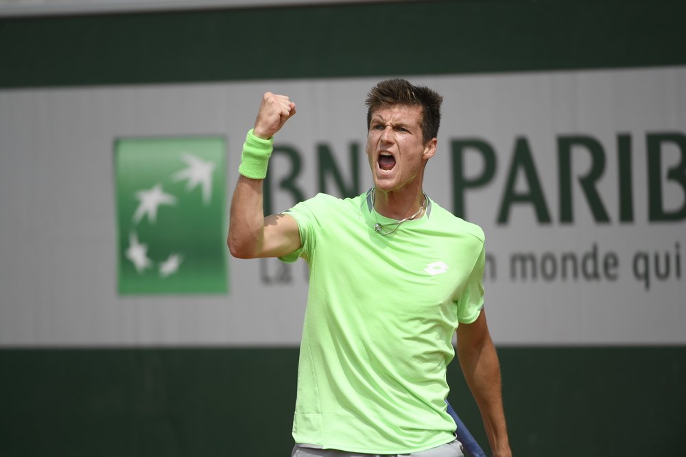rolandgarros's tweet image. Les Bleus sont en forme 🇫🇷

✔️ C. Denolly
✔️ A. Muller
✔️ M. Guinard
✔️ J. Tatlot
✔️ H. Gaston
✔️ M. Martineau
✔️ E. Benchetrit
✔️ A. Cornut-Chauvinc

➡️ 8 Français survivent au premier test !

#RG19