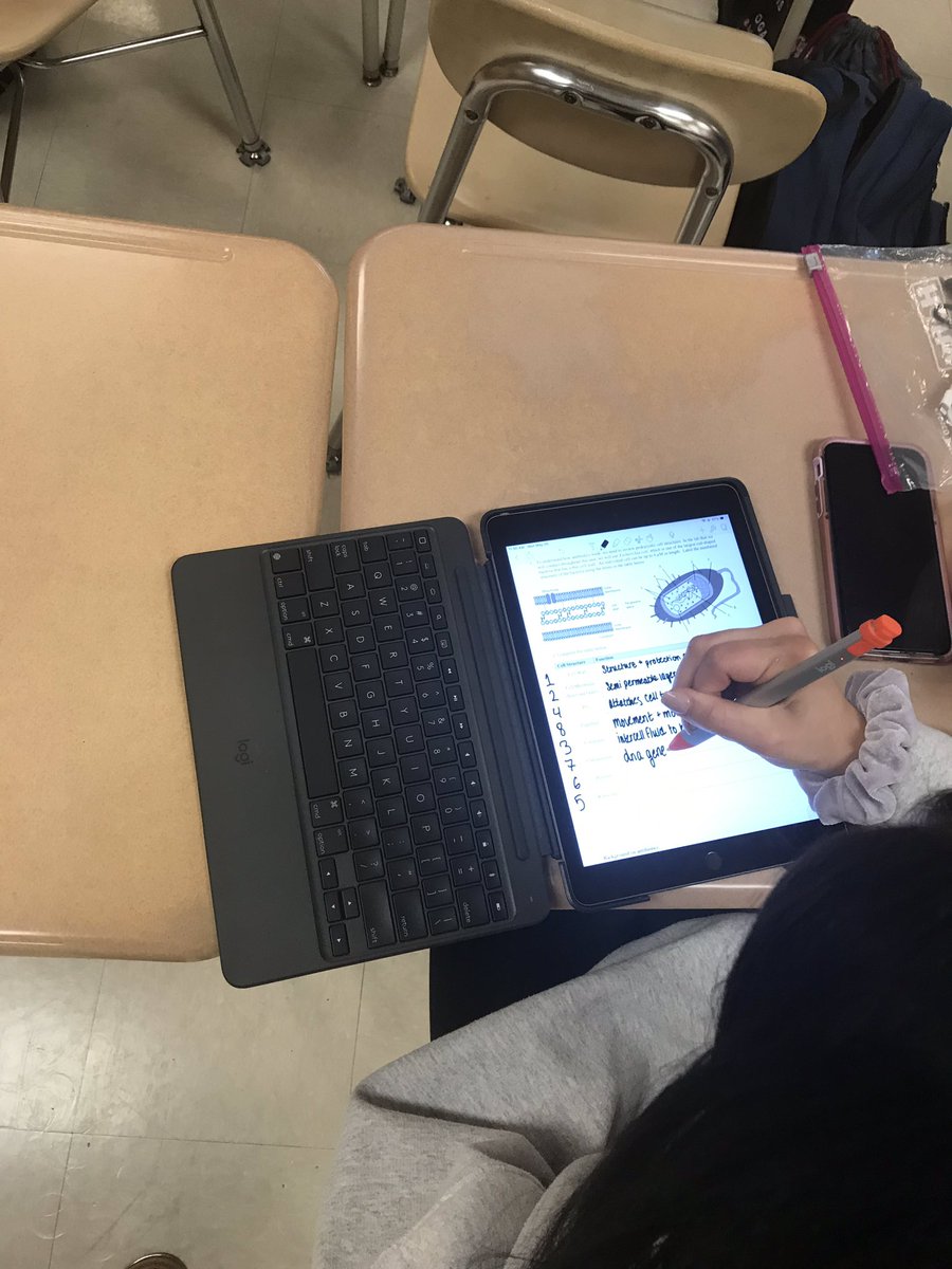 LTurngren's tweet photo. #BHSAPBio Ss @BarringtonHS220 putting IPads to use working on an antibiotic resistance lab. So amazing to see all of the #Evolution #CellStructureFunction #cellsignaling content Ss remember! https://t.co/rMrgMNu6qn