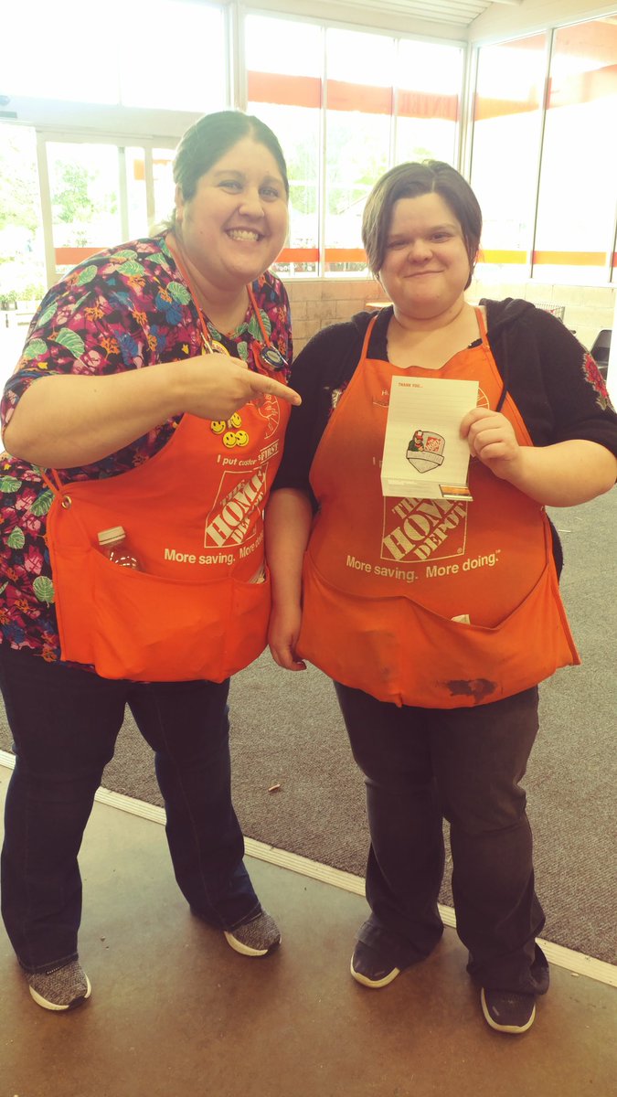 RebeccaLynn1235's tweet photo. Recongnition. Tim with a starfish and Heather with her first platinum @Bishopa22000 @HDJoshCarpenter @Sarah_Kiester @rezy1940 @tinastevens_hd https://t.co/BDflnivOvW