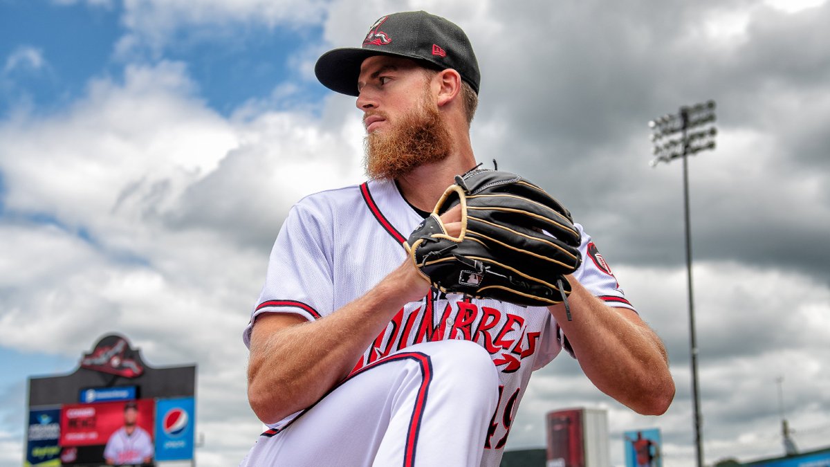 .<a href="/GoSquirrels/">Richmond Flying Squirrels</a> left-hander Conner Menez grew up two hours south of San Francisco collecting every Barry Bonds baseball card he could find. Now armed with a "sneaky" fastball &amp; nasty slider, he's on track to one day pitch for his hometown #SFGiants.

📰: atmilb.com/2YLCBW3
