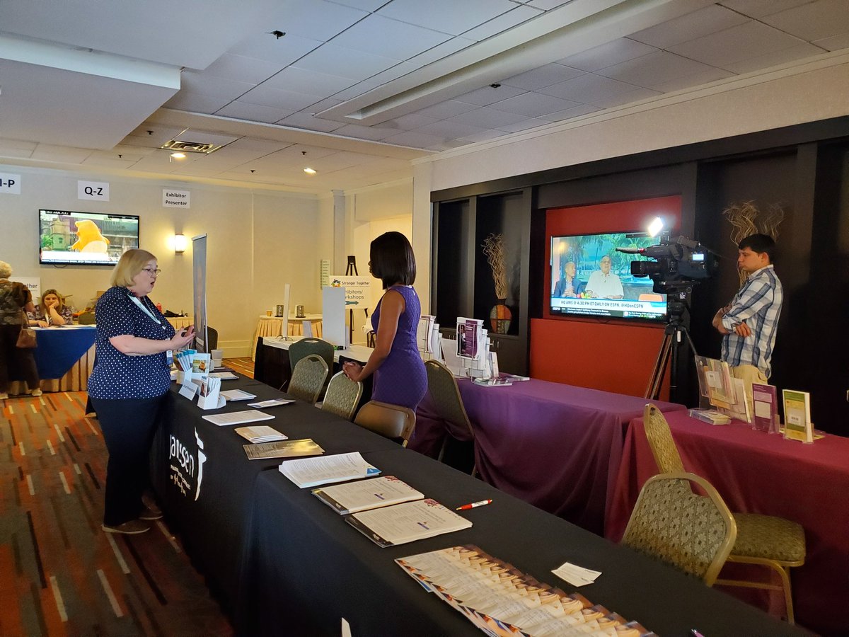 NAMIKeystonePA's tweet photo. Here's a behind-the-scenes look at #NAMIKeystonePA CEO Christine Michaels being interviewed by @WGAL's @DanielleWoodsTV. Thanks for the coverage of the PA Mental Health & Wellness Conference. Stay tuned tonight! #StrongerTogetherPA https://t.co/BJ1pC8rBWX