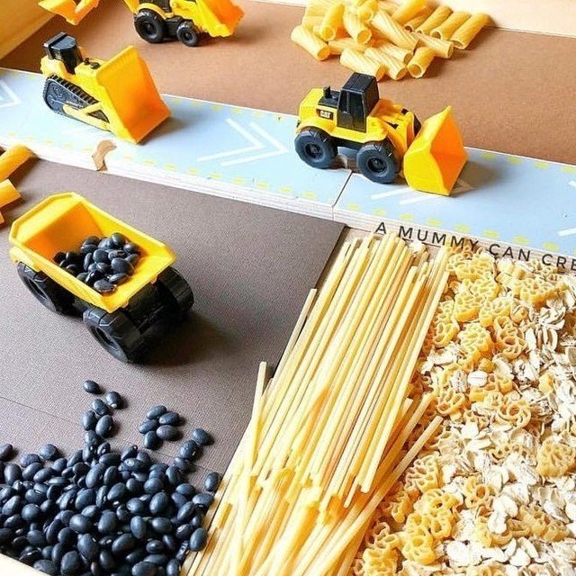 We love any play idea that involves #pasta which is why we wanted to share this from @amummycancreate #repost

DIGGERS WORLD || 🚧 Anyone else have a little one who is diggers obsessed??? Elliot can’t get enough of these mini diggers just from kmartau… bit.ly/2w8AVtn