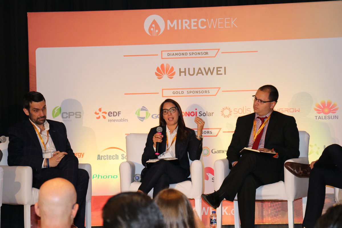CFE_Calificados's tweet photo. CFE Calificados participa en el panel sobre “Elaboración de ofertas en entornos de mercado spot con variabilidad e incertidumbre”, Marcela Roque, Jefa de Pricing@MarcelaRoqueR de CFE Calificados. @MIRECnews https://t.co/DYyiaRSAdV