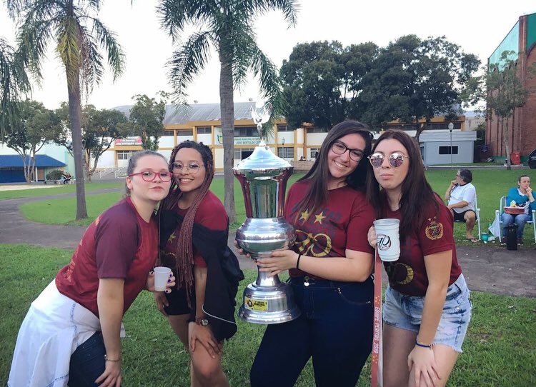 EquipePeritos's tweet photo. Neste último sábado estivemos em Bom Princípio apoiando a @EquipeAtari na 13ª Gincana de Bom Princípio!
Somo gratos por vivenciarmos este momento e também pela hospitalidade sem igual a qual fomos recebidos. Parabéns pelo título! 🏆🏆🏆🏆 https://t.co/KZifdnazbT