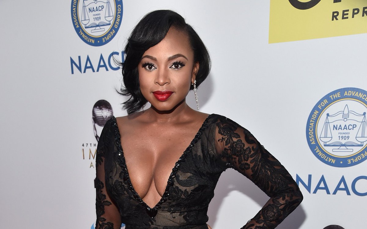 1FINGABANDIT's tweet photo. Happy Birthday to the Beautiful @naturinaughton #BlessUp 🎂🎂🎂🎂 https://t.co/qlE38TRM8v