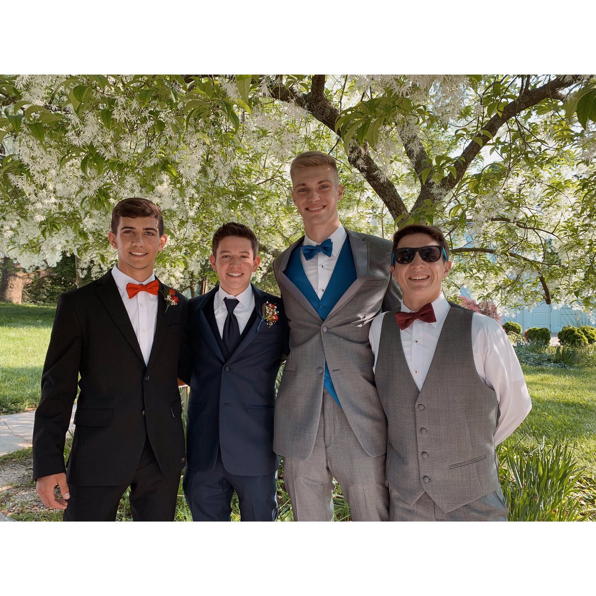 A_Rossi14's tweet photo. Lads🎩 #sprom https://t.co/svBJVwIwUh