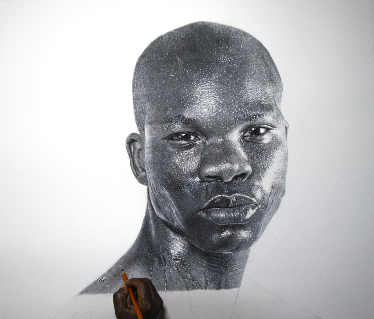 Work in progress
Charcoal and pastel on paper
#artwork #charcoal #sweatymuscle #artfido