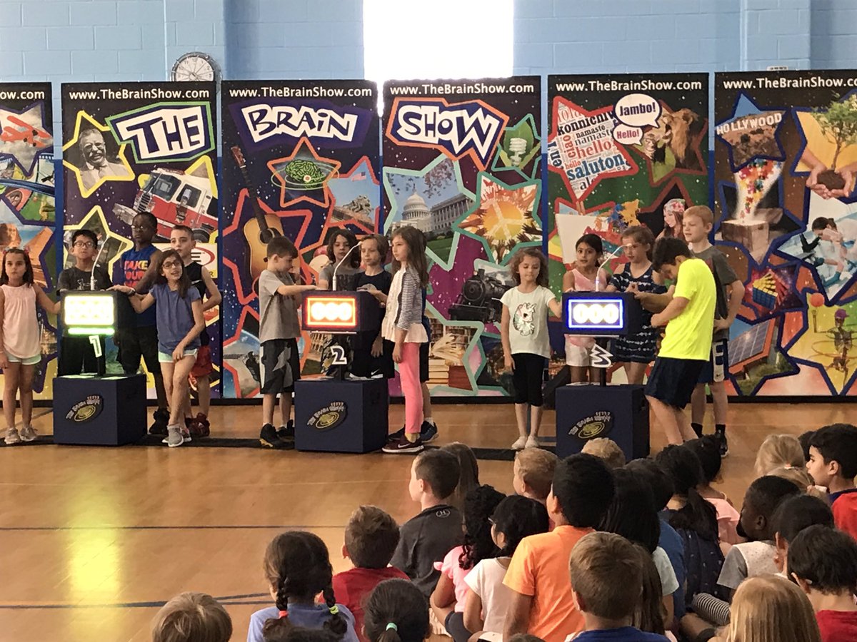 MsMoransClass3's tweet photo. What an fun assembly today! Many of our classmates got the chance to go up and two of their teams won the round. #thankyouPTO #rooseveltPride https://t.co/gTqTbs2R2C
