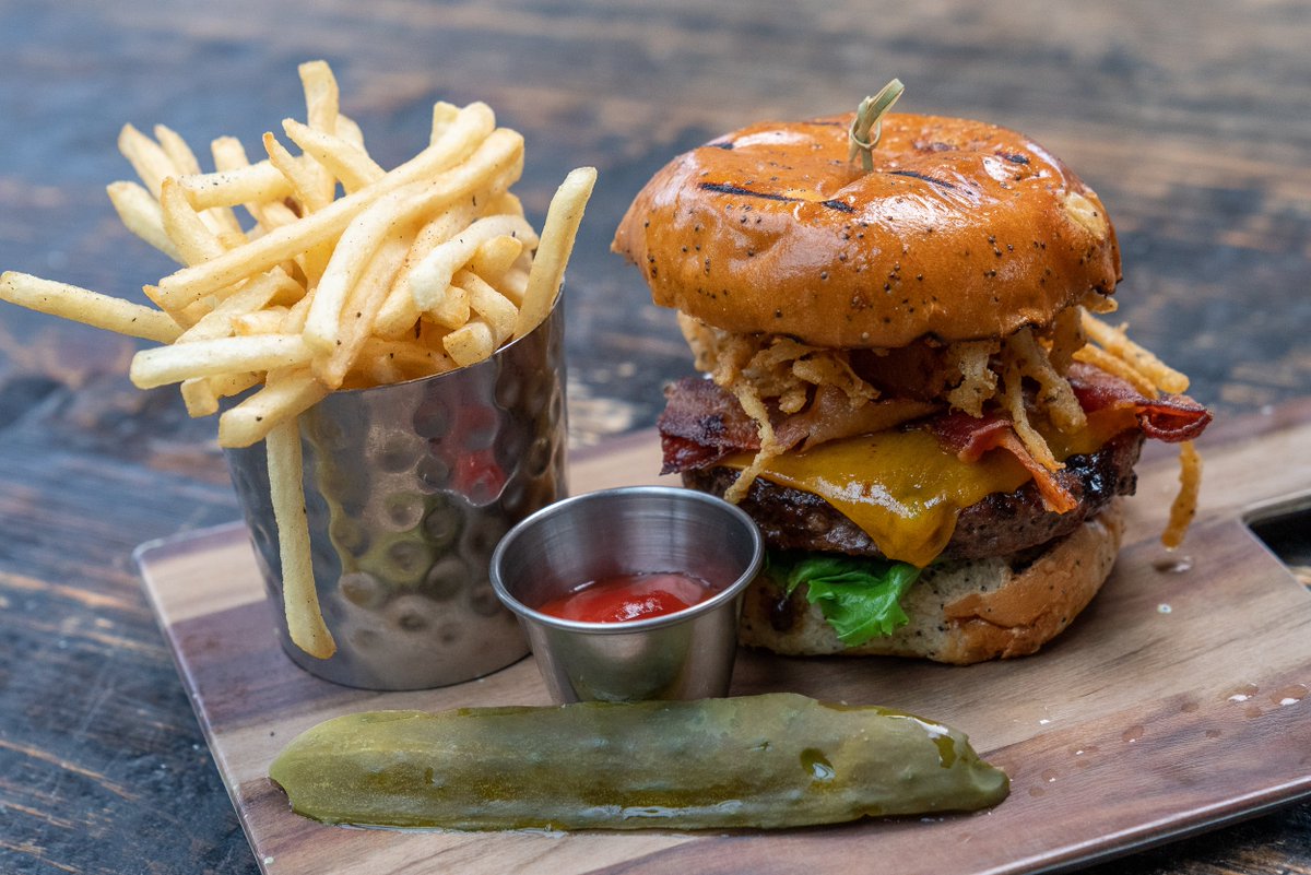 BlackwallAlexVA's tweet photo. It's time to get outside, enjoy the sunshine, and explore our new spring menu! Come visit us this week at Blackwall Hitch. #alexandriava #springtime #localeats https://t.co/dz9xgyes5P