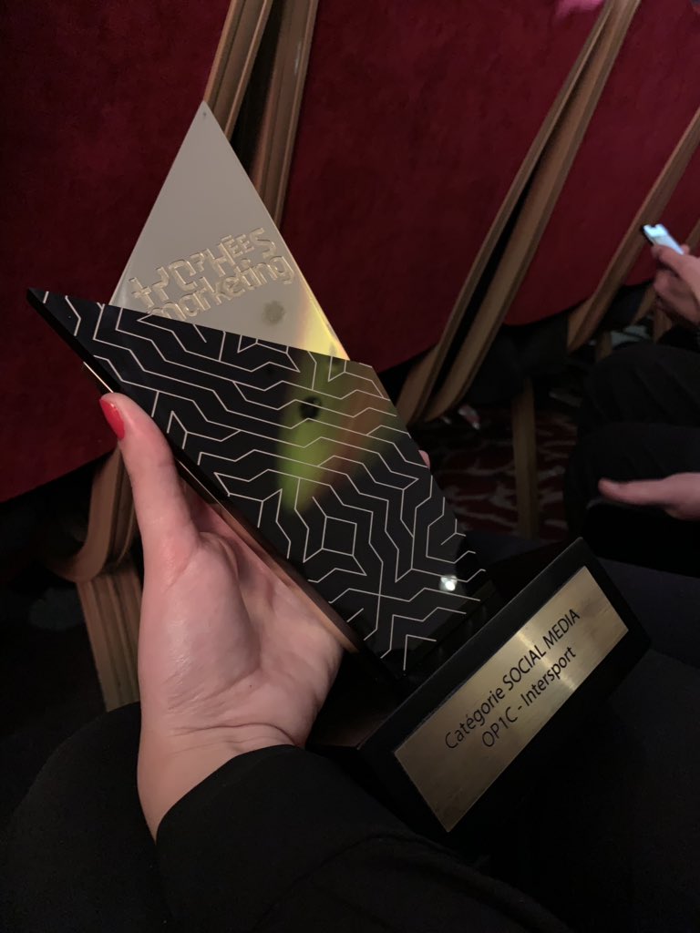 agence_op1c's tweet photo. Yeahhh ! Et c’est l’or pour l’agence pour le live de Noel @Intersport_FR aux trophées marketing #tmk2019 bravo aux équipes de l’agence #op1c ! https://t.co/YUIp3JNH8N