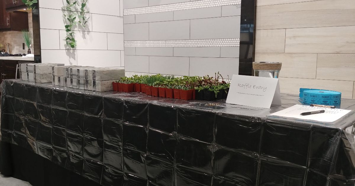 ArizonaTile's tweet photo. Look at that spread! Working on our green thumbs while working with tile. Our natural stone planter boxes were a hit! Catch us next time for MID-DAY DESIGN at our Salt, Lake City, Utah location!

 #AZT #middaydesign #MayFlowers #succulents #aztmidda ... https://t.co/NrQLOWXdhJ https://t.co/evmbQmutgg