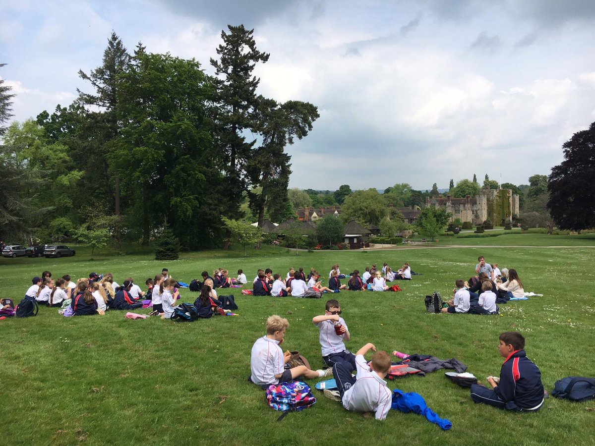 HawthornsHist's tweet photo. Such a lovely day! Thank you so much @hevercastle Year 4 learned so much and were a pleasure to be with! https://t.co/cPLzGczu7Y