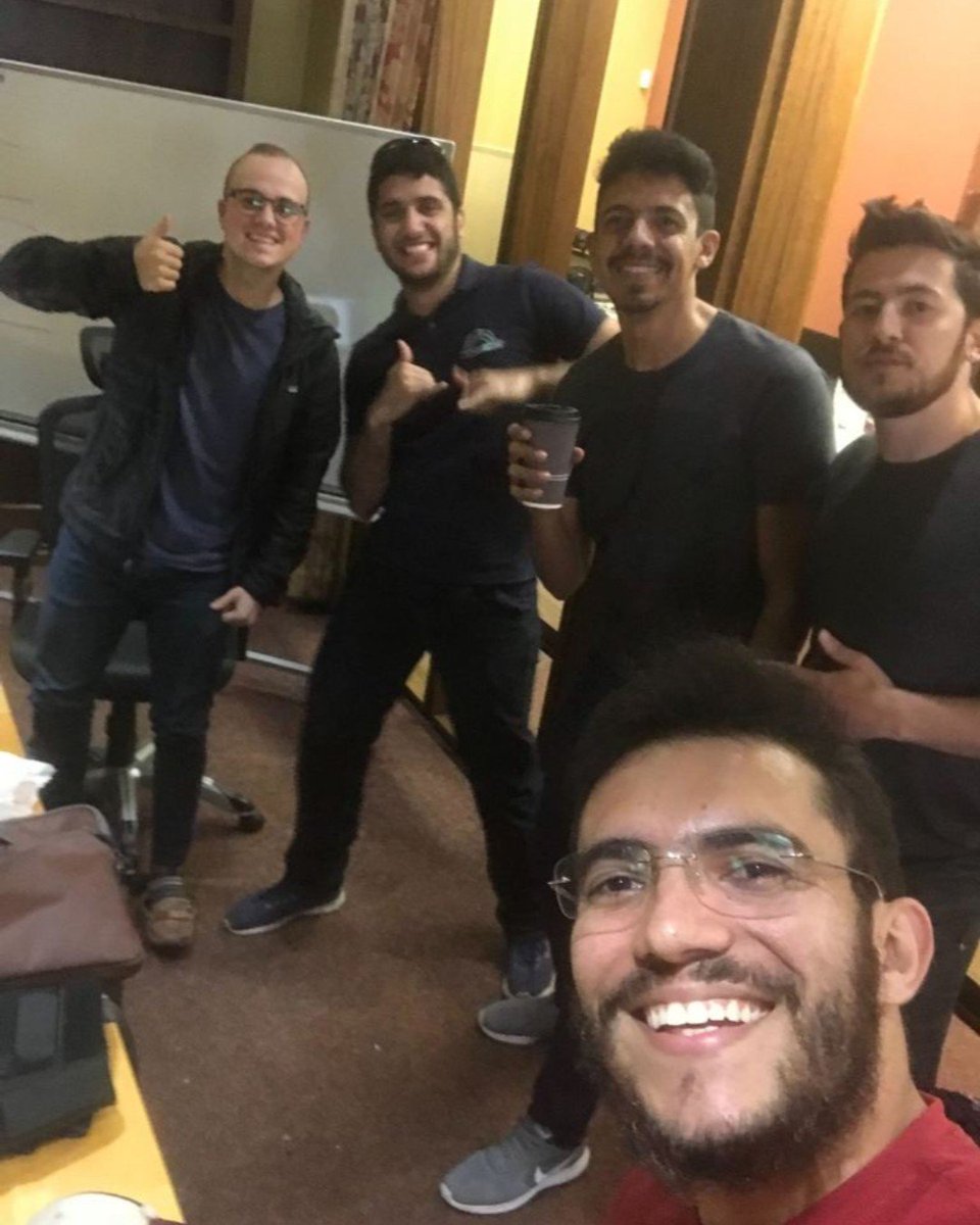 HeavyConnected's tweet photo. Itโs the first week in the new Salinas office for a few members of the HeavyConnect product development team.
.
.
.
#Heavyconnect #foodsafteyapp #elimatepaper #paperlesscompliance #foodsafety #agtech #agriculturetechnology #compliance #technology #regulation #Compliance #farming https://t.co/PbpEB5serC