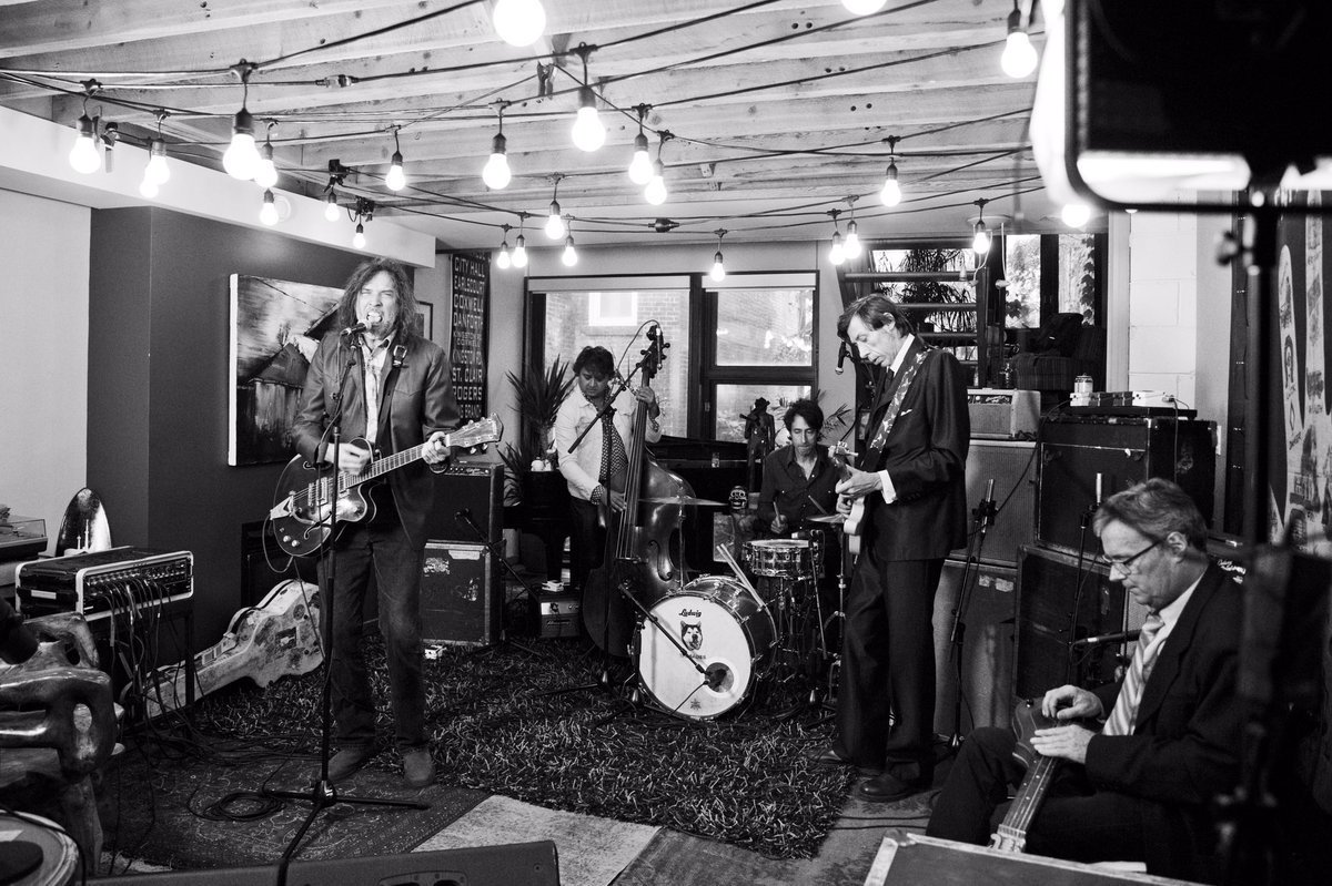 TheStromboShow's tweet photo. LISTEN: @TheSadies covers @TheHipDotCom's Long Time Running in the House of Strombo https://t.co/KZlyt0wsDF #TSSHip30 https://t.co/x7gtR76mt5