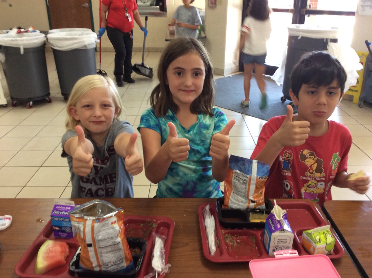CISDNutrition's tweet photo. We had some delicious samples made from @TCEgarden produce at @TCETexans last week!  Fresh Pico de Gallo and Chard &amp; Spinach salad with orange vinaigrette! YUM! 🥗🍅🥬 #CISDSchoolGardens #SchoolGarden #EatLocal #OutTeach #RealSchoolGardens #SchoolFood https://t.co/u5ZaPJUKB8
