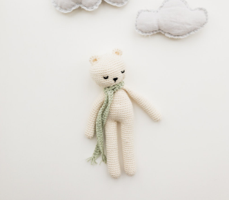 ID_Color_BE's tweet image. Pour peindre la future chambre d’un nouveau-né, faites le quelques semaines à l’avance et privilégiez des peintures sans solvants pour éviter de disperser dans l'air des substances chimiques néfastes pour la santé du bébé. Et n’oubliez pas d’aérer régulièrement la pièce !