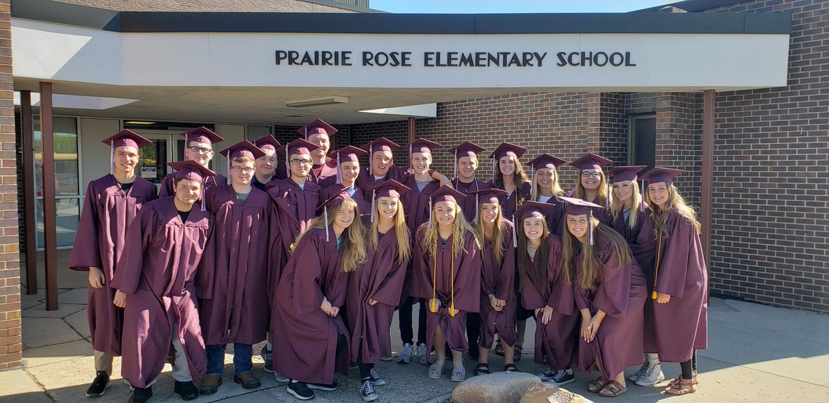 BismarckSchools's tweet photo. Bismarck High School seniors toured their feeder elementary schools today to inspire younger students to work hard and graduate! Thanks to BHS secretary Cassie Bauer for sending these photos. #learnbps https://t.co/gqS3FrWpaF