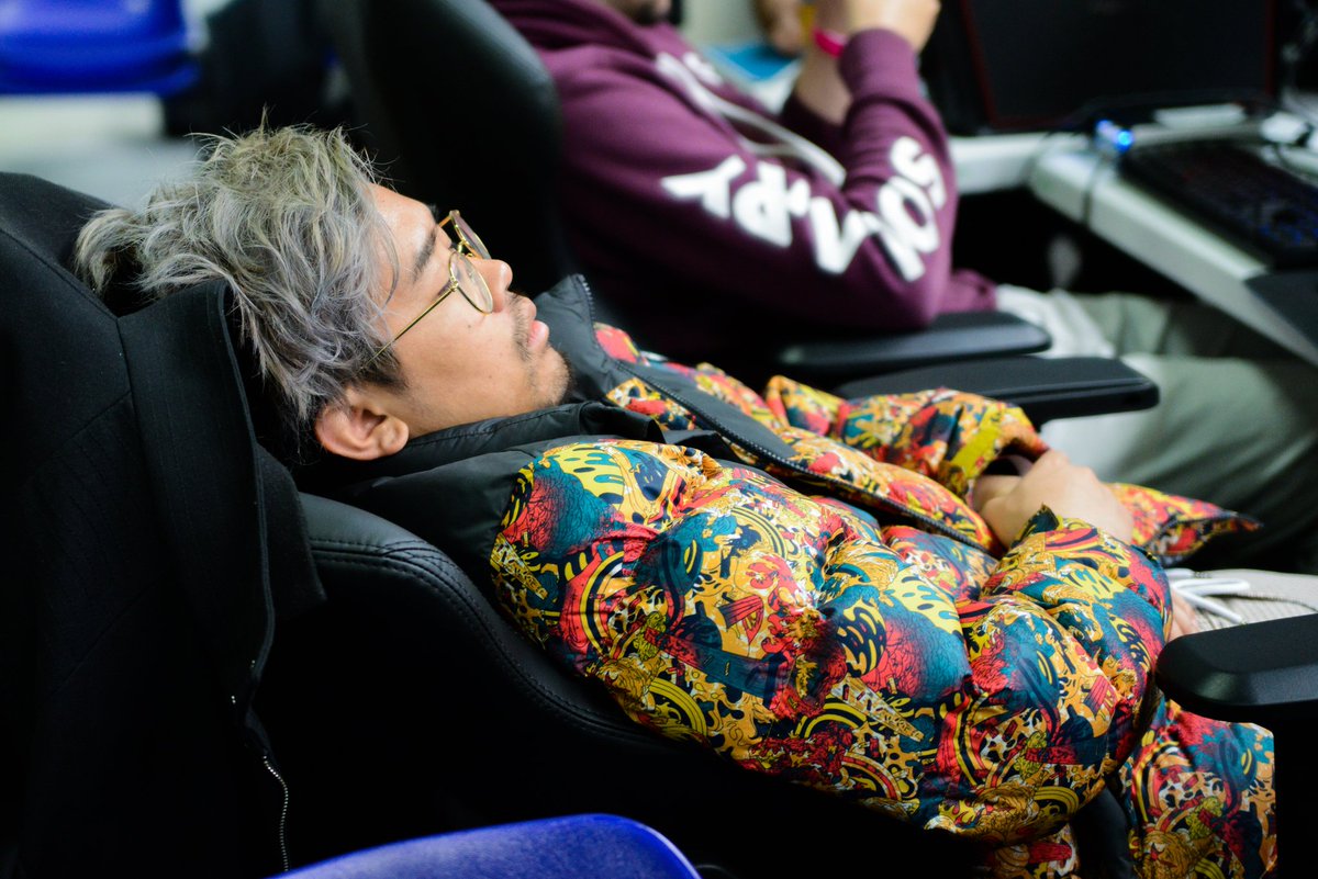 ThePacTim's tweet image. Quelques clichés du ROI. @LRB_LoL #DHFR19 #IntelSource