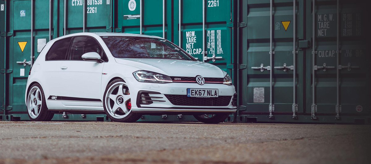 newalloywheels's tweet photo. 🔥 NEW 🔥
A brand new collab between Fifteen52 & Mountune, Mountune52 offers a range of motorsports-inspired wheels specifically designed for VAG vehicles.
Pre-orders are available now, PM us for more info! ✌️
#Fifteen52 #Mountune #Mountune52 #VW #VAG https://t.co/muevYJgFbs