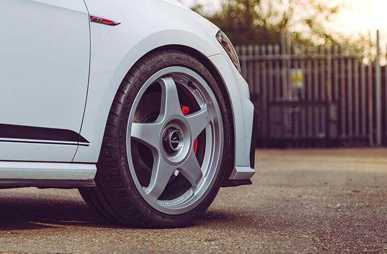 newalloywheels's tweet photo. 🔥 NEW 🔥
A brand new collab between Fifteen52 & Mountune, Mountune52 offers a range of motorsports-inspired wheels specifically designed for VAG vehicles.
Pre-orders are available now, PM us for more info! ✌️
#Fifteen52 #Mountune #Mountune52 #VW #VAG https://t.co/muevYJgFbs