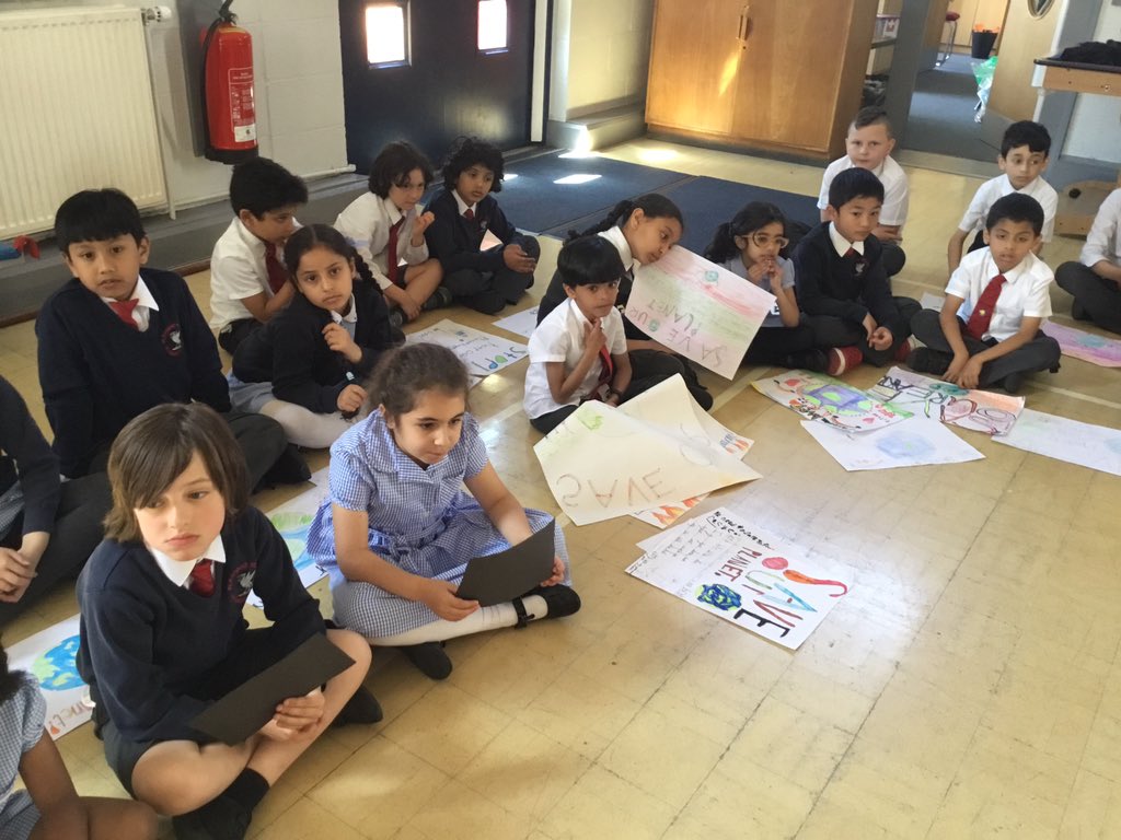 mrsjohnston99's tweet photo. What a fantastic day @PleasantStPrim. We have celebrated geography day through understanding our environment and what we can do to #helpsavetheplanet @PleasantStGeo all classs worked so hard and we shared our learning with a whole school assembly @davidattenburro #OurPlanet https://t.co/zwJJQQTg2U