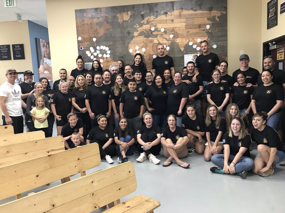 haydonbc's tweet photo. Check out our 55 member volunteer group on Saturday we packed over 52,000 meals at Feed My Starving Children in Mesa, AZ.Haydon strives to provide the best service to our clients and industry partners but also our community and beyond #weareHaydon #servingSaturday #Gotheextramile https://t.co/4UfwlGdMy6