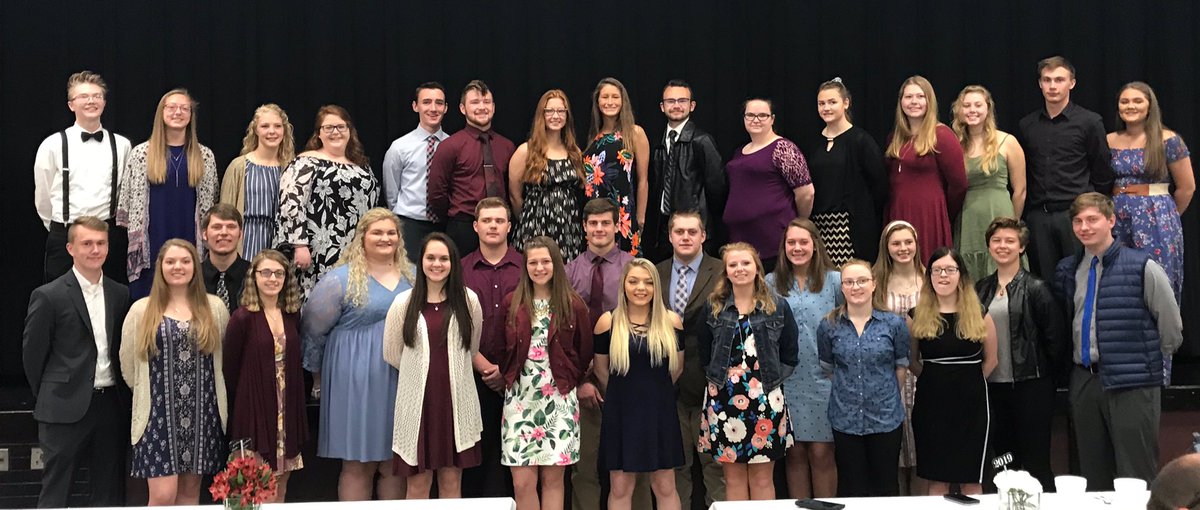 Congrats to the honors diploma candidates and senior NHS members.  It was an honor to have you and your parents as our guests for breakfast this morning. @DCCSSuper <a href="/SD_cougars/">South Decatur Cougar</a>