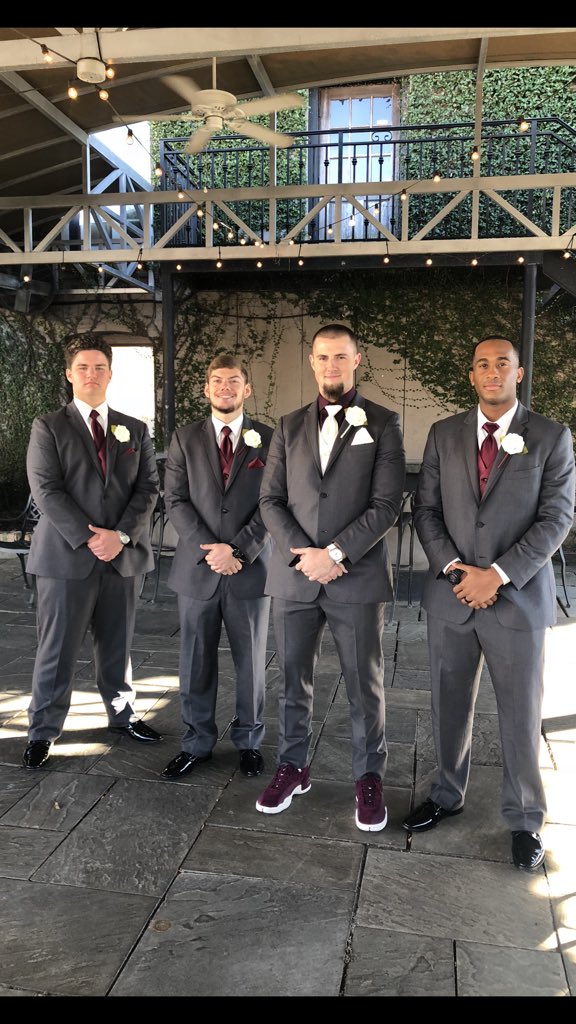 sneaker head wedding