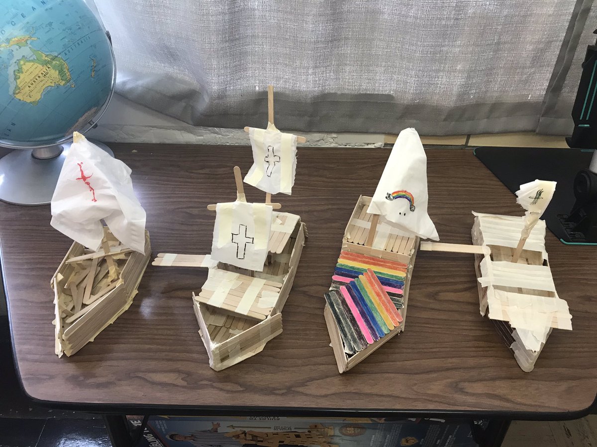 DHelmEDU's tweet image. SINK or SWIM 🏊‍♂️! Throughout the Age of Exploration we have been discussing the evolution and use of the ship! 🛳.  So today my kids got to make their own ship!  Tons of fun!!  #aplusstudents.