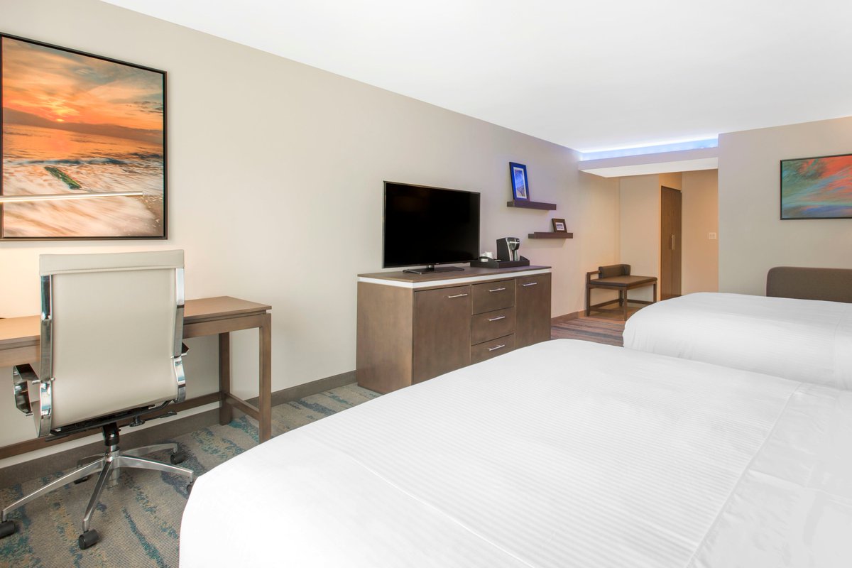 Grab a friend and head to The Cove! Our spacey double queen rooms await. #staycove #hotel #hotelroom #tripadvisor #hotelguest #hotelreview #southerncalifornia