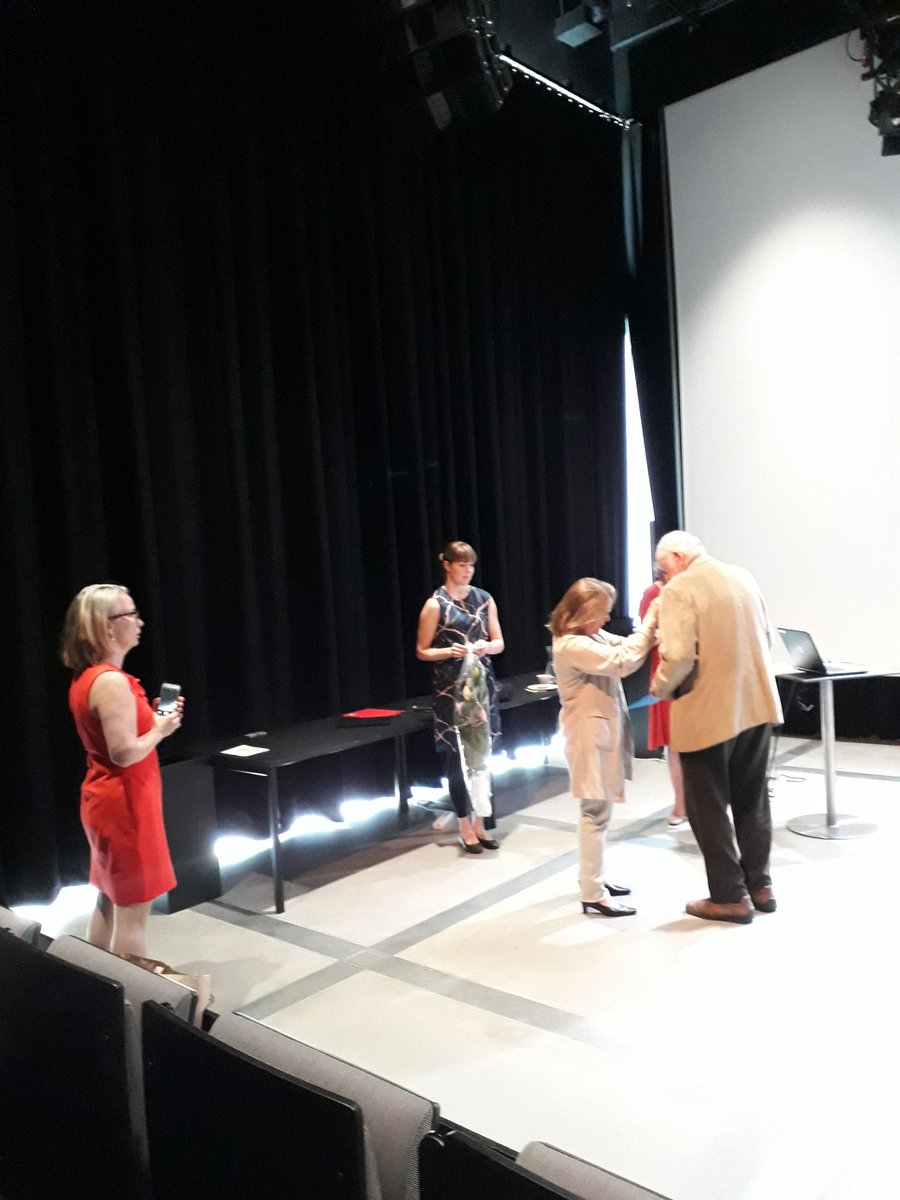 #Sotera'n #kevätseminaari'ssa jaettiin tänään #palkinto'ja vaikuttavasta työstä erityisesti #ikääntyneet #asuminen #asuinympäristö't #sote saralla. Onnittelut @PenttiItkonen #Eksote'sta  ja @ErkkiVauramo.