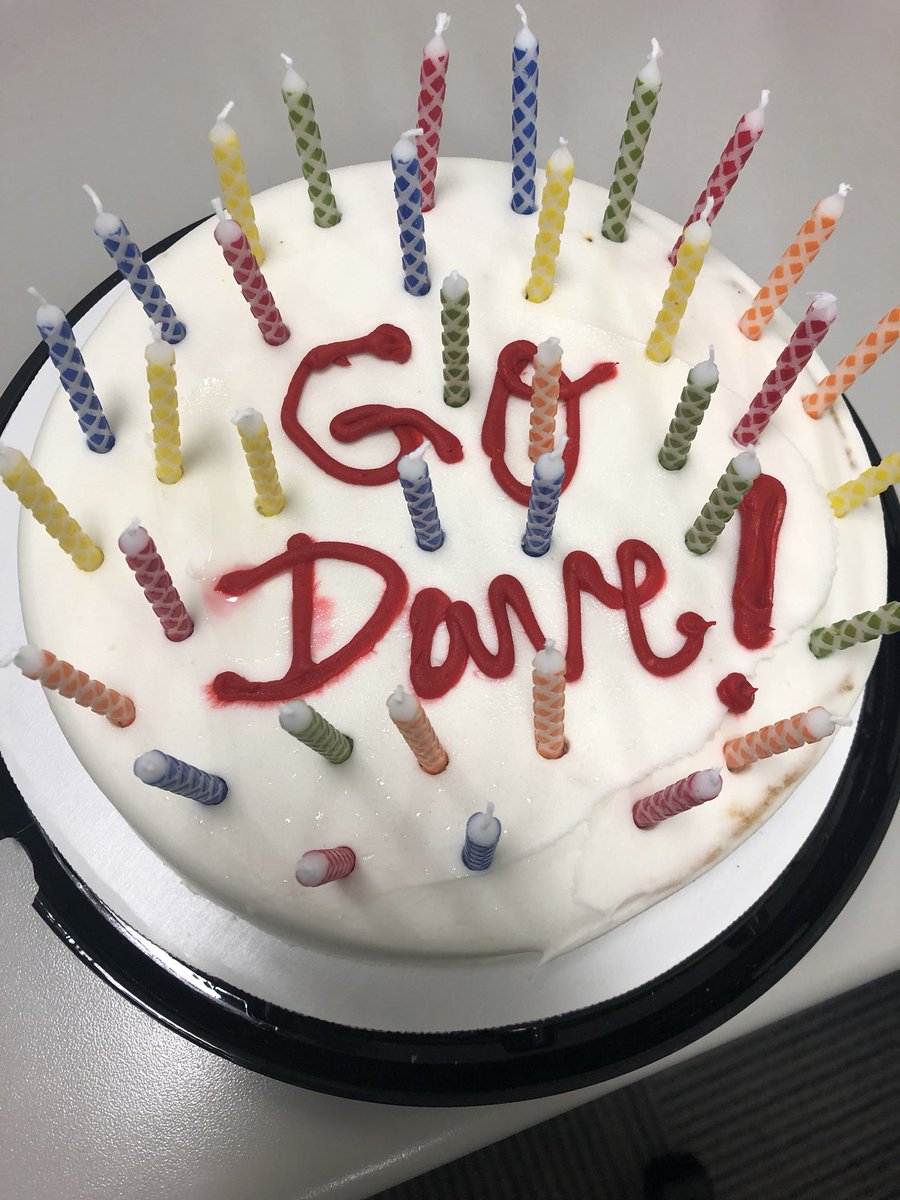 ELC_BOSTON's tweet photo. Happy birthday, Dave!!! 😄🎂🎉🎈 Check out Nych almost dropping the cake on the floor 😂 

#elcboston #internationalstudents #studyabroad #learnenglish #boston #birthday #teacher #travel https://t.co/n0V3WYX5b4
