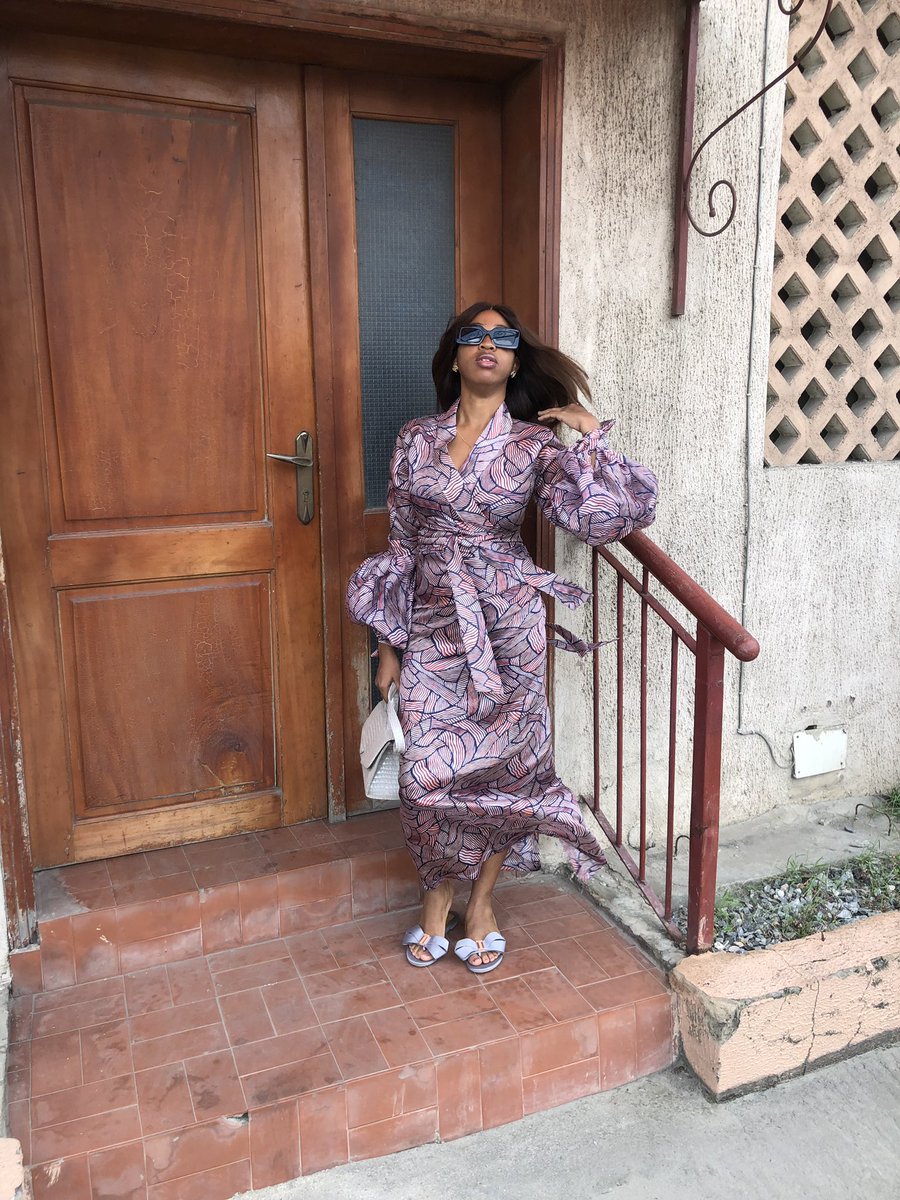 TITIBELO_'s tweet photo. #SundayBest #InThatTITIBELOSet β€οΈ
Iro and Bubba Available in Different sizes and Prints for N19,999!
#TITIBELO #Print #TITIBELOClassic #Floral #WeddingGuest #WorkFit #BossBabe #WinningWoman #BuyNigerian #BuyTITIBELO #StatementSleeves #StatementPiece https://t.co/vGrHXtwov5