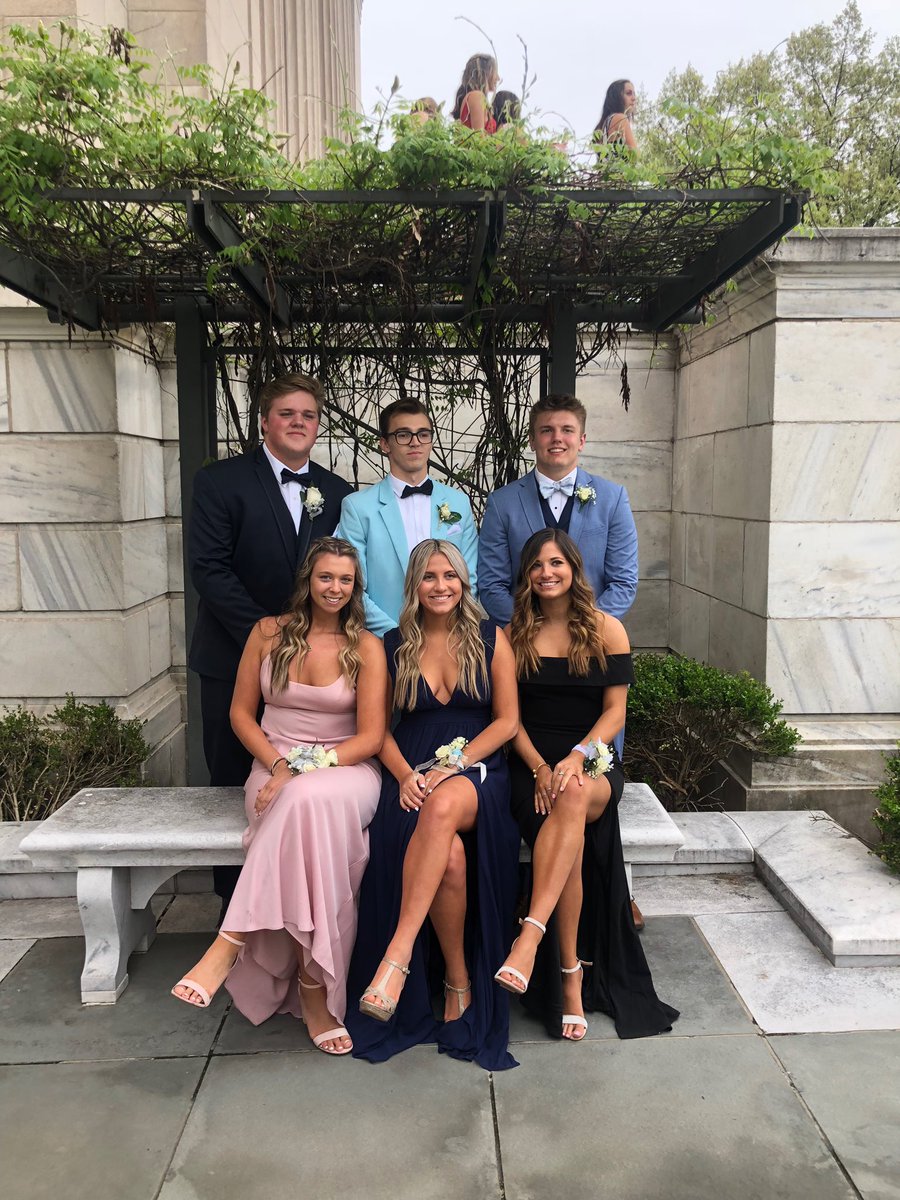 aidan_mac3's tweet photo. @OFarone happy birthday Farone hope you have the best day love you ❤️❤️ can’t wait to get the squad together https://t.co/4ULeek3Feg