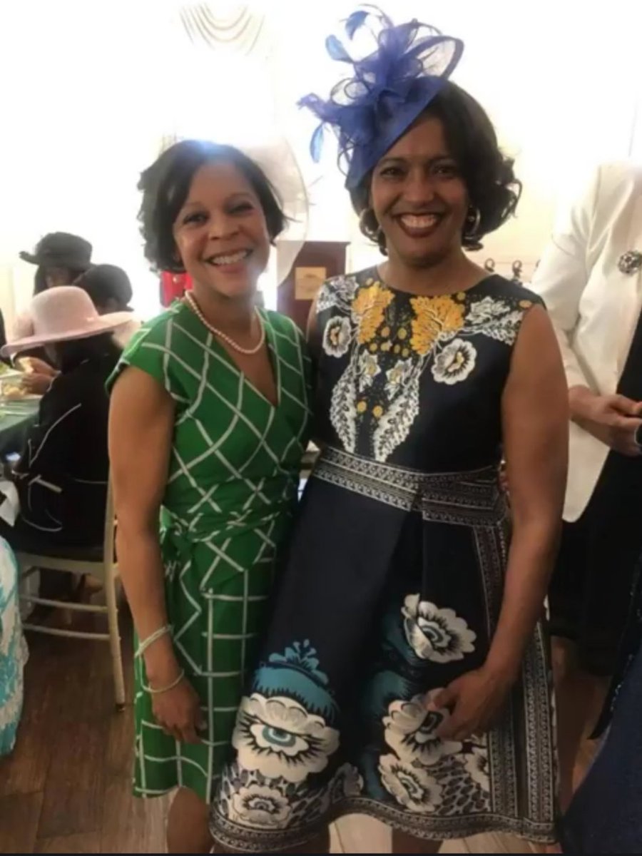 tammy_exum's tweet photo. Look who I ran into at the Hats Off to Education luncheon in Farmington over the weekend! This event celebrates outstanding educators in our community.
#avonCT #farmingtonCT #wehaCT https://t.co/ss6xKyRtus