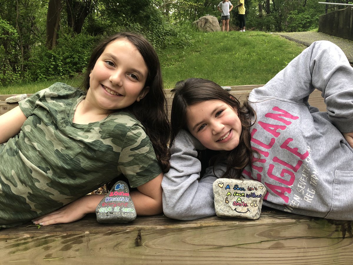 I’m going to miss starting my week with this crew on Monday mornings! #morrisonrockskindness club...that’s a wrap! <a href="/BraintreeEDU/">Braintree Schools</a> <a href="/theKindnessrock/">The Kindness Rocks Project</a>