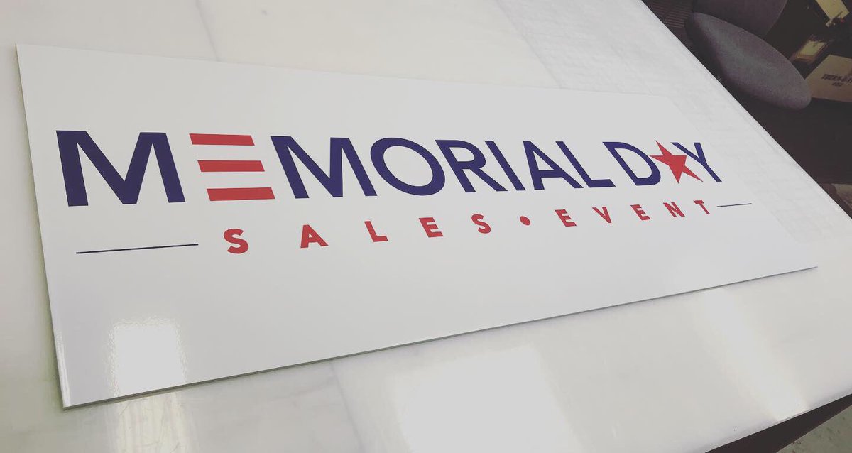 laartandprintin's tweet image. Custom made Memorial Day sign for client came out great! 📲(623)907-2281 #signs #signdesign #signboarddesign #memorial #day #memorialday #bigsales #salesale #mondaymotivation #monday #marketing #marketingtips #marketingtips #red #blue #white #board #designs #design #designers