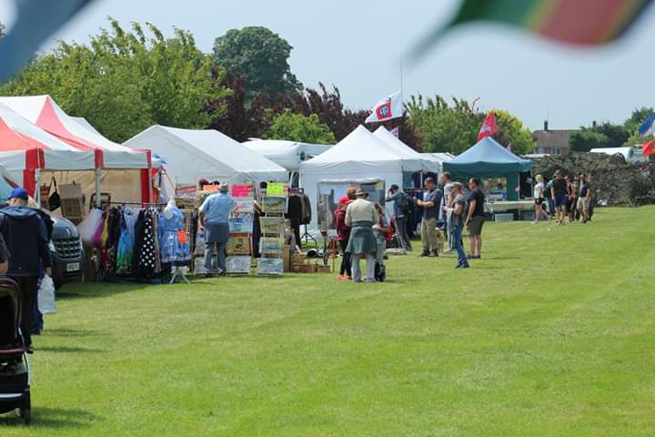 CountyBomber's tweet photo. Come and say hello...bring your wallet 😉 @lesbailey2 @LancasterSkies @TheDDayDarlings @Visit_Lincs @RAFBBMF #Lancs #tanks #Military #bombercommand #LincsConnect https://t.co/Ti8Wivropi