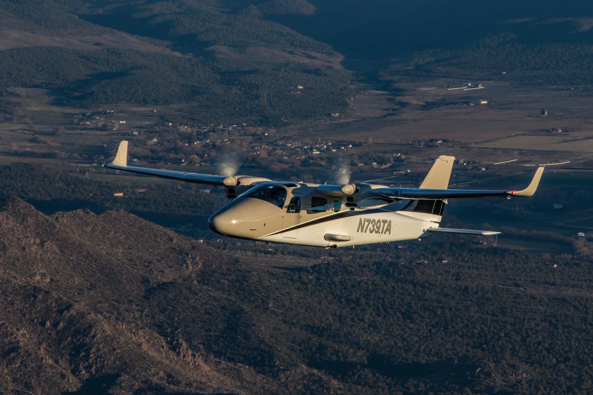 UpperLimit's tweet image. “#Flying, like life, is full of precluded possibilities. Can't do... won't do... shouldn't do…” #aviation