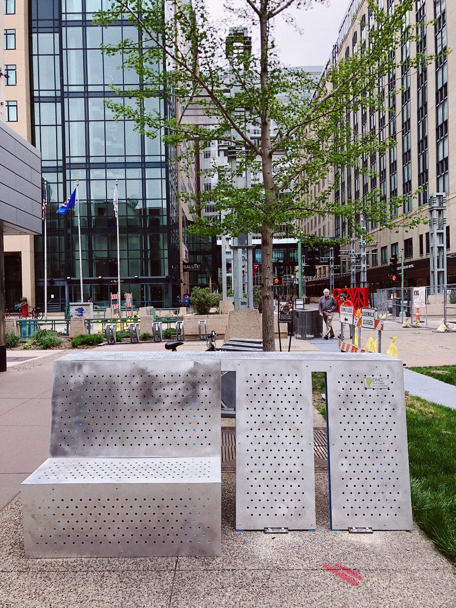 ExperienceRoch's tweet photo. @LATENT_DESIGN and @coenpartners are testing the first prototype of the universal benches for Heart of the City. The benches will be moving around to test different locations, seating heights, table heights, spacing for wheelchairs, bikes, different body abilities.
@DMCMN #rochm https://t.co/yK61aj9iXN