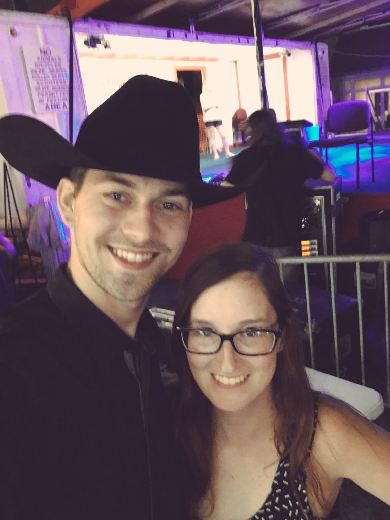WMMVinylNation's tweet photo. @TasteOfCountry @wmmorgan https://t.co/w9oOUanXGb