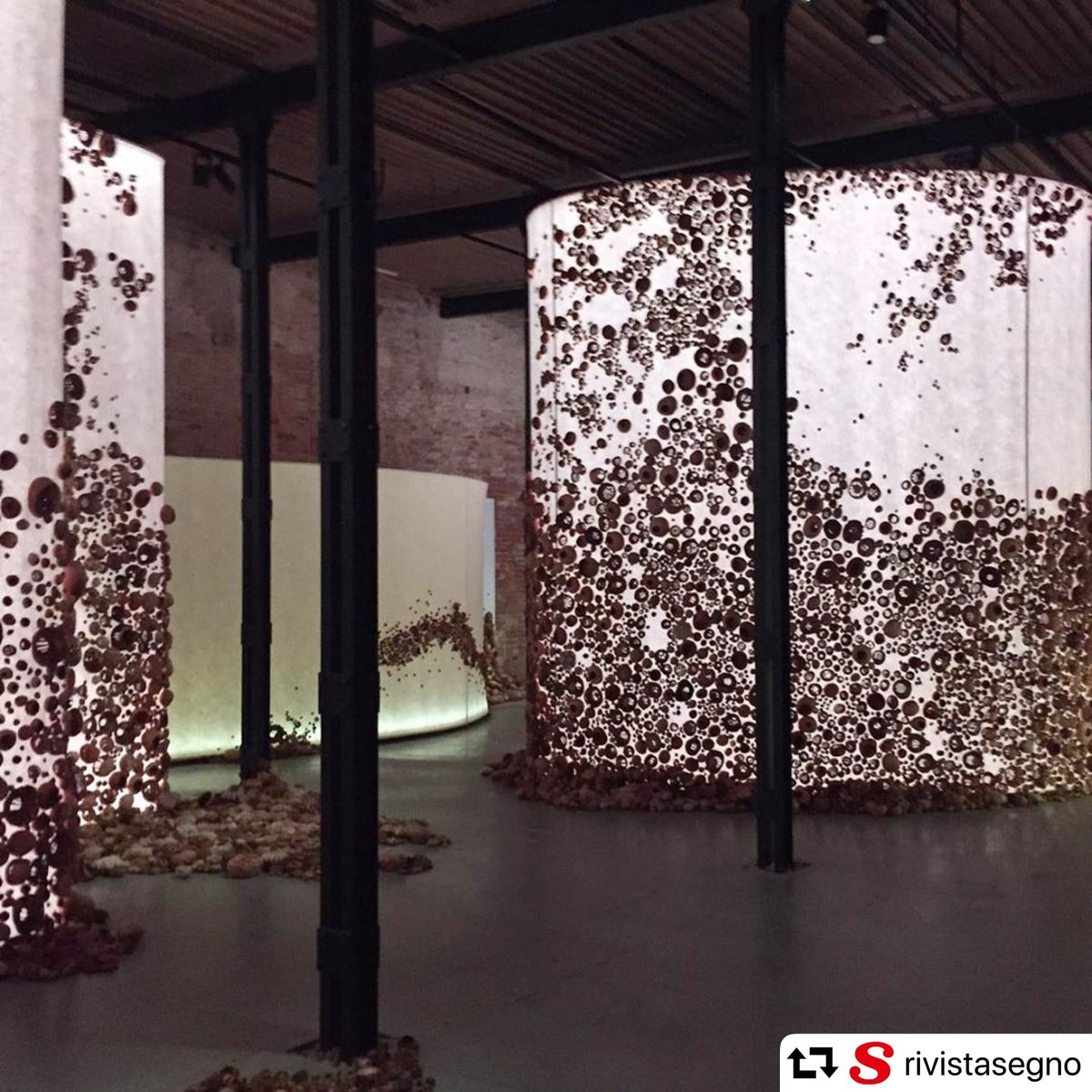 VisitSaudiIT's tweet photo. Saudi Pavilion at La Biennale Di Venezia 🇸🇦🇮🇹
・・・
#repost @rivistasegno
▫
💥 Use #VisitArabiaSaudita to give me permission to share!
🔥🆕 Follow me on Instagram @visitarabiasaudita 
▫️
#KSA #SaudiArabia #lovinsaudi #Vision2030 #BiennaleDiVenezia https://t.co/8GbiGlObvw
