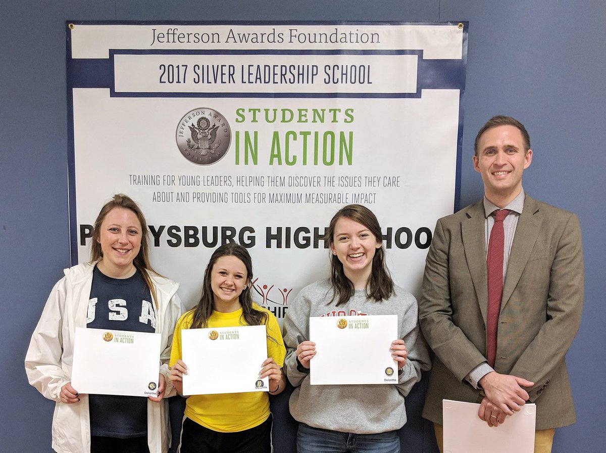 PburgSchools's tweet photo. PHS students Ashley Hoffman, Ellen St. Mary &amp; Abigail Williams recently received Youth Jefferson Awards, honoring those who put others first &amp; go above and beyond in serving their community!
L to R Ellen, Ashley, Abigail &amp; Phil Levering from Leadership Toledo https://t.co/KpwkT9qMxC