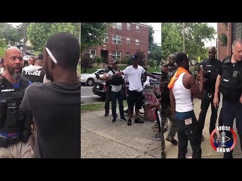 Cops Use Neighborhood Snitch To Set Up Situation To Harass Innocent Men Story 👉🏾 is.gd/zzEnw4